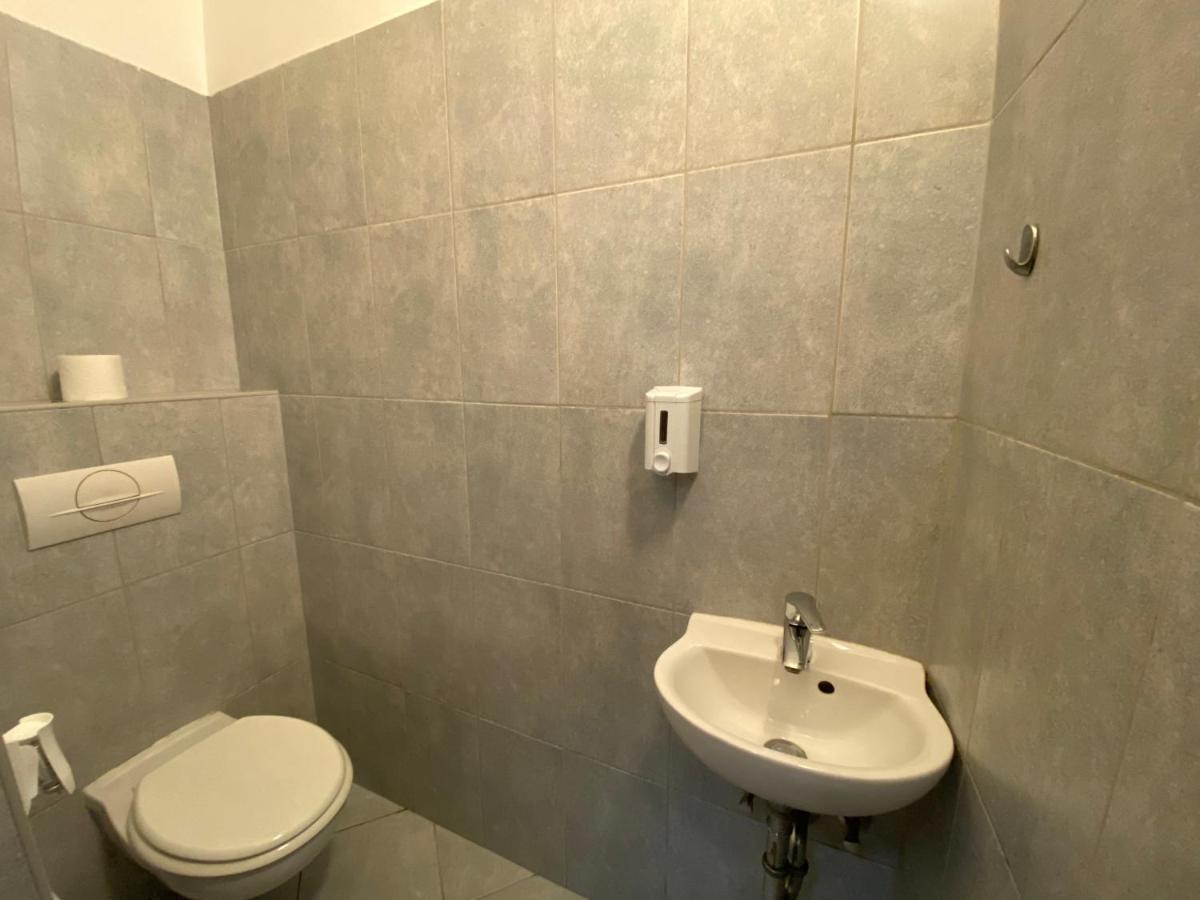 בודפשט Gozsdu Apartment - Eszterhaz מראה חיצוני תמונה